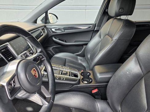 Used 2017 Porsche Macan S AWD/4WD image 12