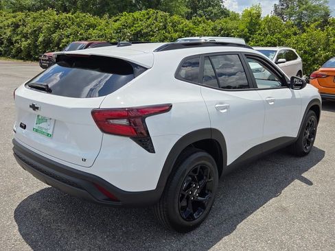 New 2026 Chevrolet Trax LT w/ Driver Confidence Package FWD image 10