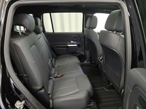 Used 2025 Mercedes-Benz GLB 250 4MATIC image 24