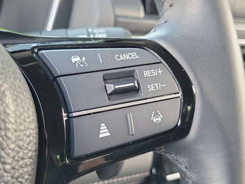 Used 2024 Honda Pilot EX-L image 6