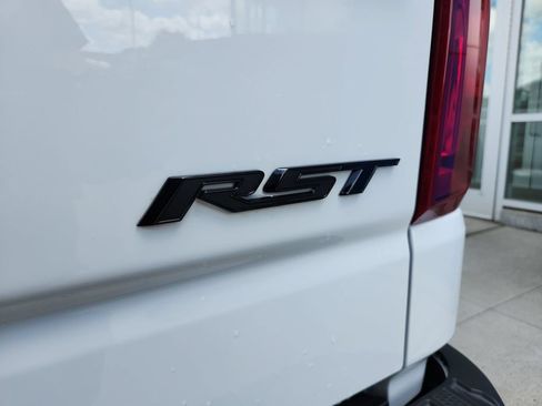 New 2026 Chevrolet Silverado 1500 RST w/ Redline Edition AWD/4WD image 34