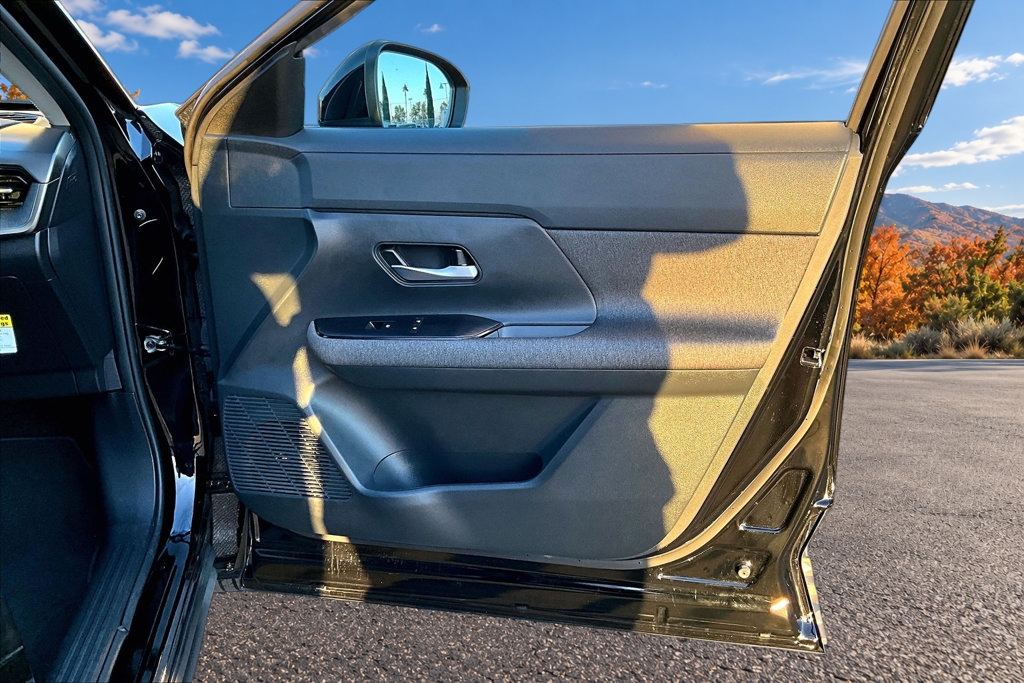 Certified 2026 Nissan Kicks SV FWD image 24
