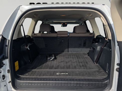 Certified 2023 Lexus GX 460 Premium w/ Premium Package AWD/4WD image 25