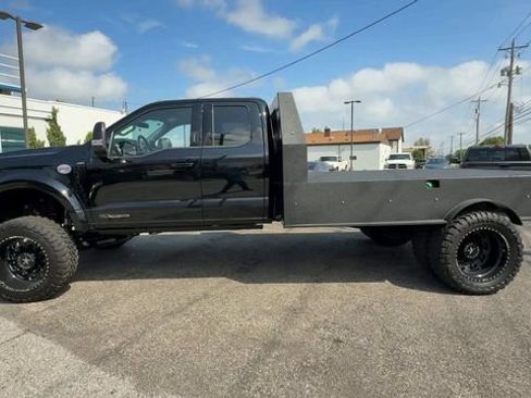 Used 2024 Ford F550 4x4 SuperCab Super Duty image 5