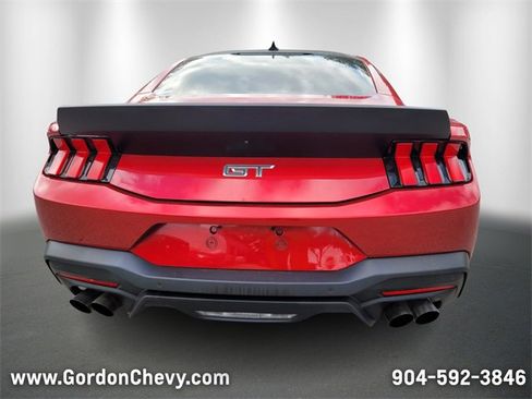 Used 2024 Ford Mustang GT Premium image 4