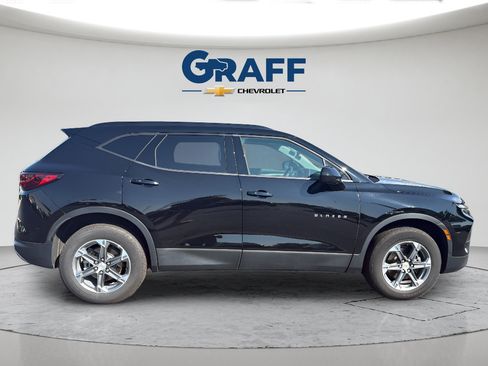 Used 2024 Chevrolet Blazer LT w/ Convenience Package FWD image 9