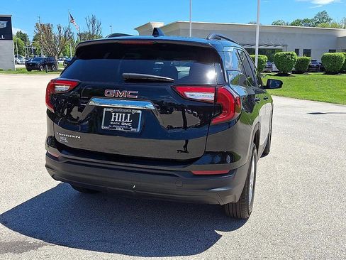 Certified 2023 GMC Terrain SLE w/ Driver Convenience Package FWD image 8