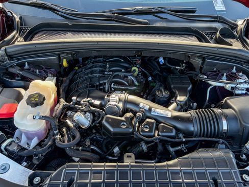 Used 2024 Jeep Grand Cherokee Limited w/ Luxury Tech Group II image 25