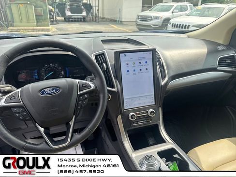 Used 2022 Ford Edge SEL w/ Convenience Package image 21