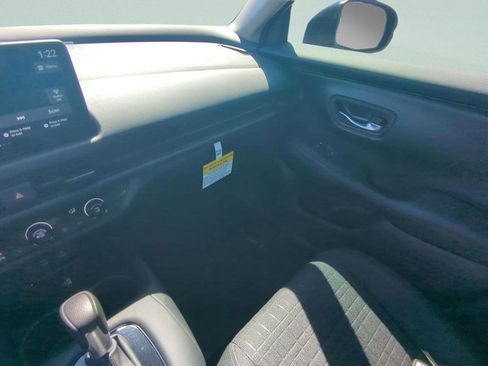 New 2026 Honda HR-V LX image 17