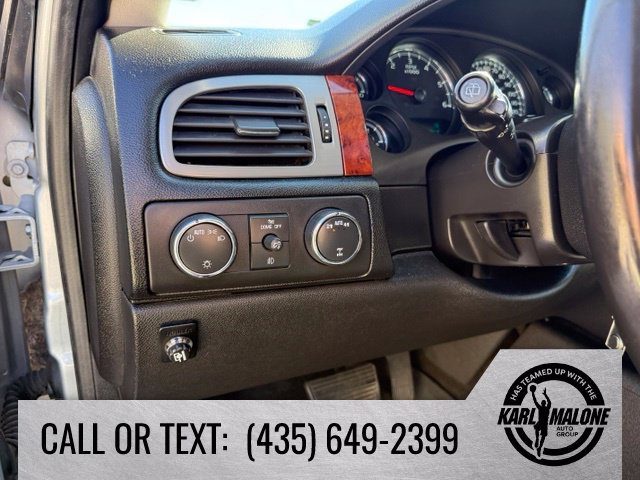 Used 2013 GMC Yukon XL SLT w/ SLT-2 Equipment Package AWD/4WD image 18