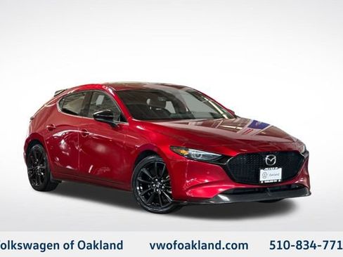 Used 2021 MAZDA MAZDA3 Hatchback w/Premium Plus Pkg AWD/4WD image 1