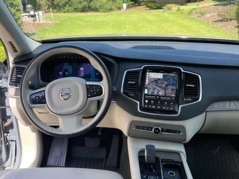 Used 2023 Volvo XC90 B6 Plus w/ Protection Package Premier AWD/4WD image 18