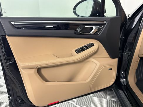 New 2026 Porsche Macan AWD/4WD image 26