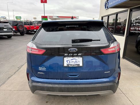 Used 2023 Ford Edge SEL image 6
