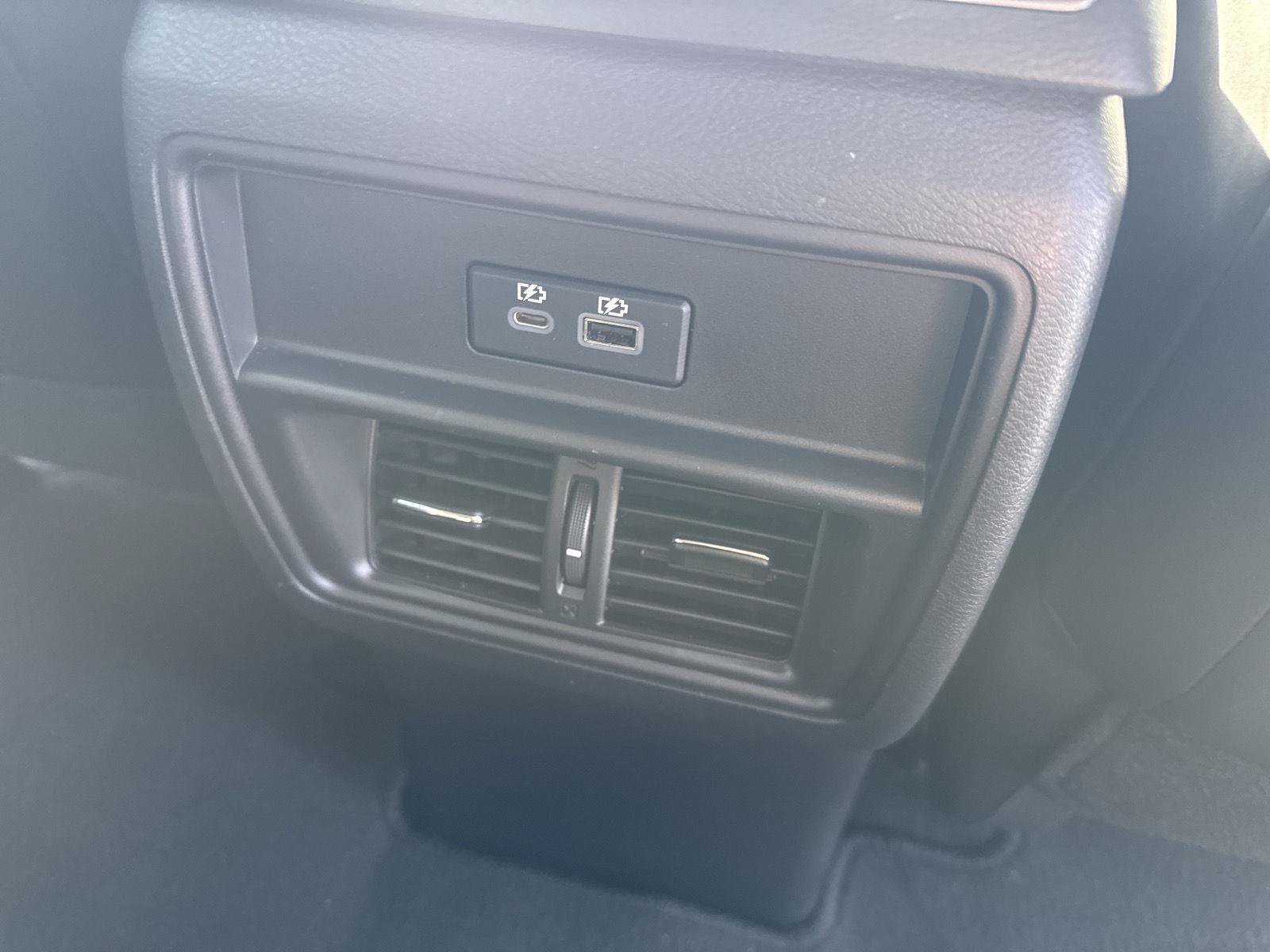 Used 2024 Nissan Murano SV FWD image 12