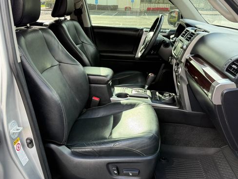 Used 2016 Toyota 4Runner Limited AWD/4WD image 16
