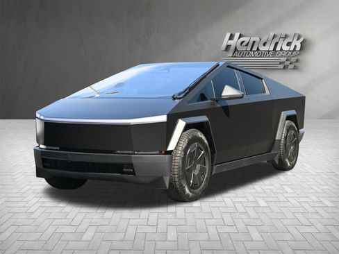 Used 2024 Tesla Cybertruck AWD Crew Cab image 7