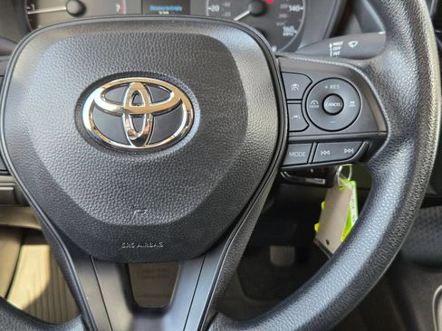Used 2025 Toyota Corolla LE FWD image 22