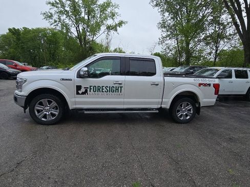 Used 2019 Ford F150 Lariat w/ Equipment Group 502A Luxury AWD/4WD image 3