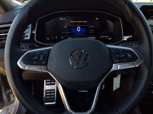 Certified 2025 Volkswagen Jetta Sport image 14