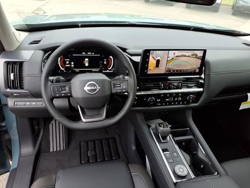 New 2026 Nissan Pathfinder SL AWD/4WD image 9