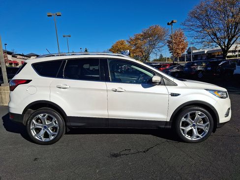 Used 2018 Ford Escape Titanium image 7
