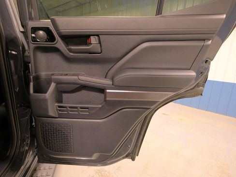 Used 2025 Toyota 4Runner TRD Off-Road Premium w/ Tow Technology Package image 18