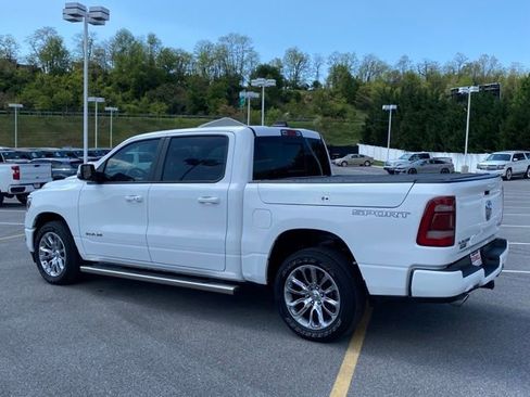 Used 2023 RAM 1500 Laramie AWD/4WD image 3