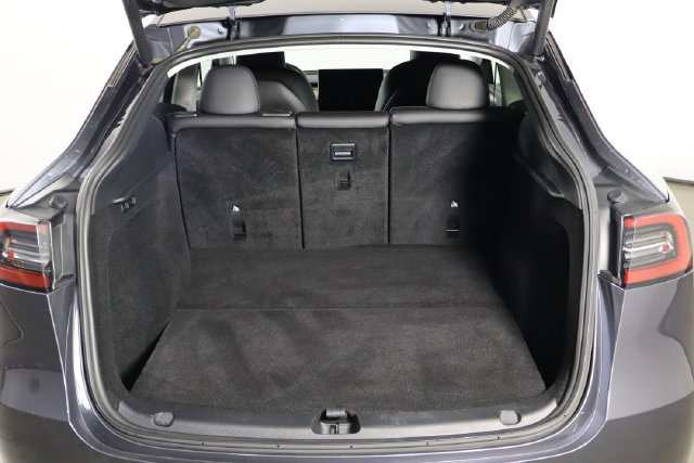 Used 2023 Tesla Model Y 2WD image 13