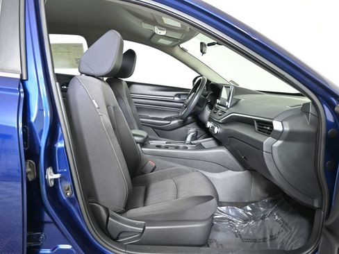 Used 2019 Nissan Altima 2.5 S FWD image 13
