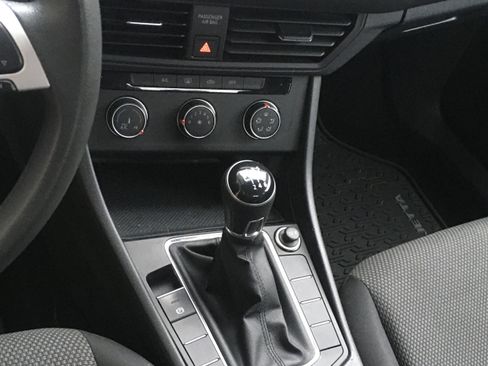 Used 2019 Volkswagen Jetta S FWD image 9