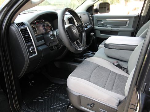 Used 2016 RAM 2500 SLT w/ Luxury Group AWD/4WD image 20