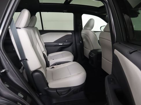 Certified 2025 Lexus TX 350 AWD image 22