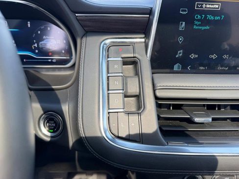 Used 2024 Chevrolet Tahoe LT w/ LT Signature Package image 19