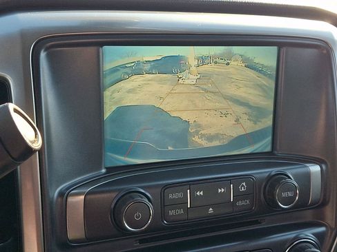 Used 2018 Chevrolet Silverado 1500 LT w/ LT Eassist Package image 17