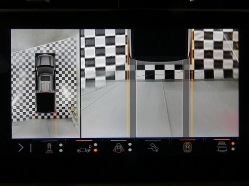 Used 2024 GMC Sierra 1500 AT4 w/ AT4 Preferred Package image 15