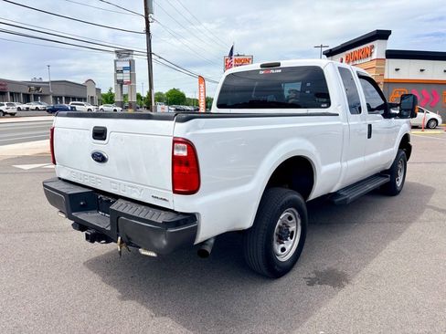 Used 2016 Ford F250 XL w/ Power Equipment Group AWD/4WD image 6