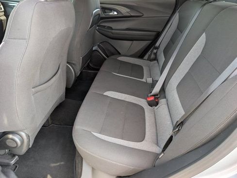 Used 2025 Chevrolet TrailBlazer LT AWD/4WD image 27