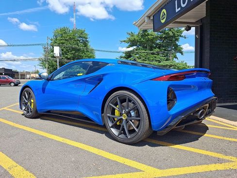 Used 2025 Lotus Emira image 3