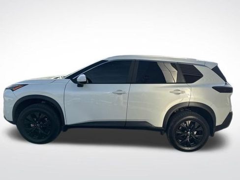 Used 2023 Nissan Rogue SV w/ SV Premium B Package FWD image 9