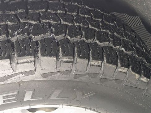 Used 2022 Chevrolet Silverado 1500 W/T image 9