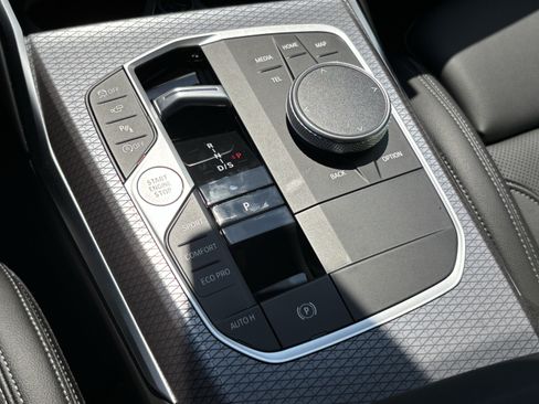New 2026 BMW 330i Sedan w/ M Sport Package RWD image 29