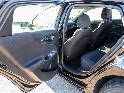 Used 2024 Chevrolet Malibu LT image 23