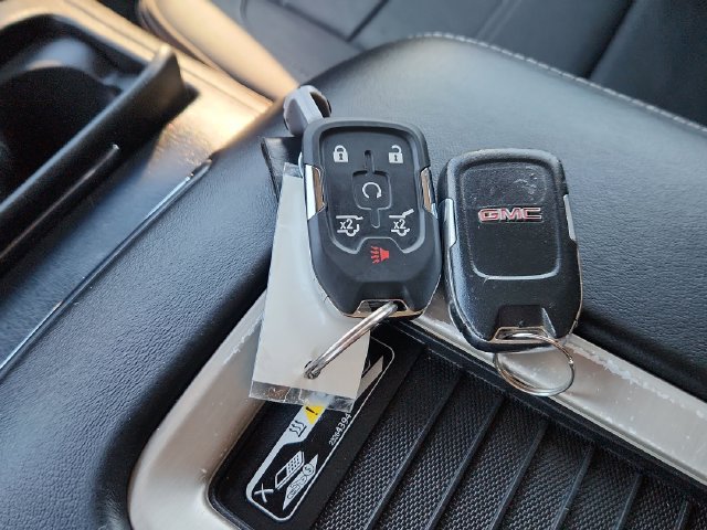 Used 2016 GMC Yukon XL Denali w/ Open Road Package AWD/4WD image 55