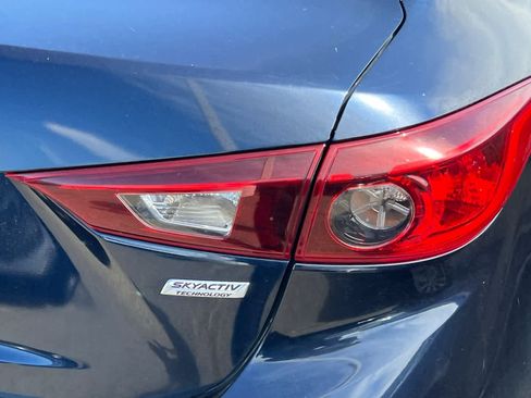 Used 2016 MAZDA MAZDA3 i Sport w/ Preferred Equipment Package FWD image 18