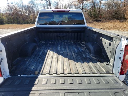 Used 2024 Chevrolet Silverado 2500 LT image 7