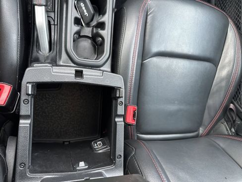 Used 2020 Jeep Wrangler Unlimited Rubicon w/ Dual Top Group image 21