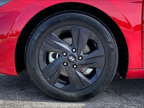 Used 2022 Hyundai Elantra SEL FWD image 33