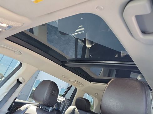 Used 2022 Mercedes-Benz GLS 450 4MATIC image 28